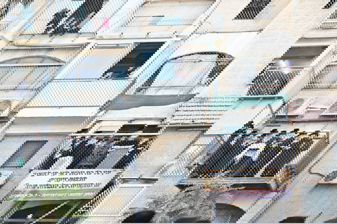 האדמו"רים מדארג ונדבורנה בעצרת המיליון - חשון תשפ"ו