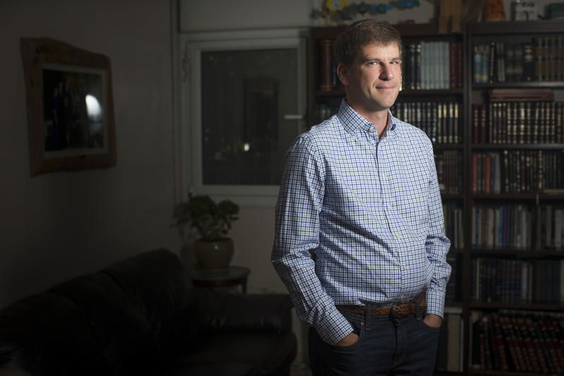 הקשר עם בנט והלחץ של שרה נתניהו: הוקפאה פעילות המתאם עם ארה"ב