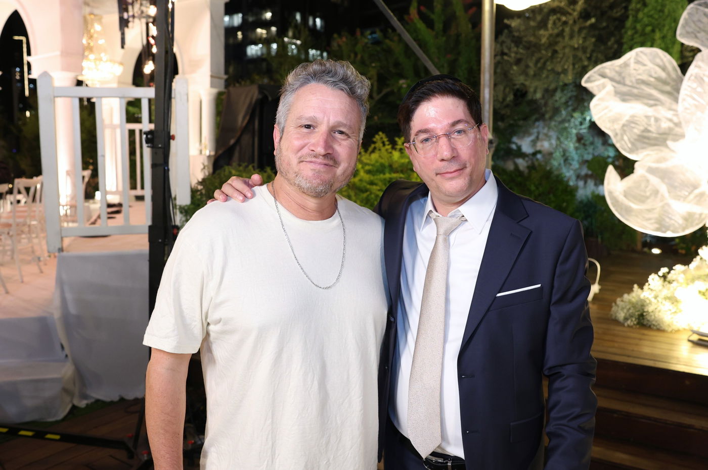 חזי שבקס חיתן בת; רבנים, אישי ציבור ואנשי עסקים הגיעו לאחל