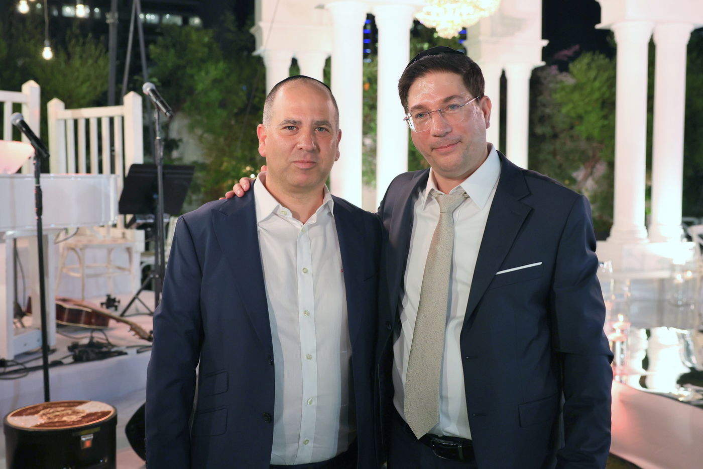 חזי שבקס חיתן בת; רבנים, אישי ציבור ואנשי עסקים הגיעו לאחל