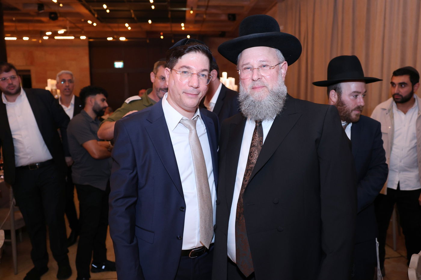 חזי שבקס חיתן בת; רבנים, אישי ציבור ואנשי עסקים הגיעו לאחל