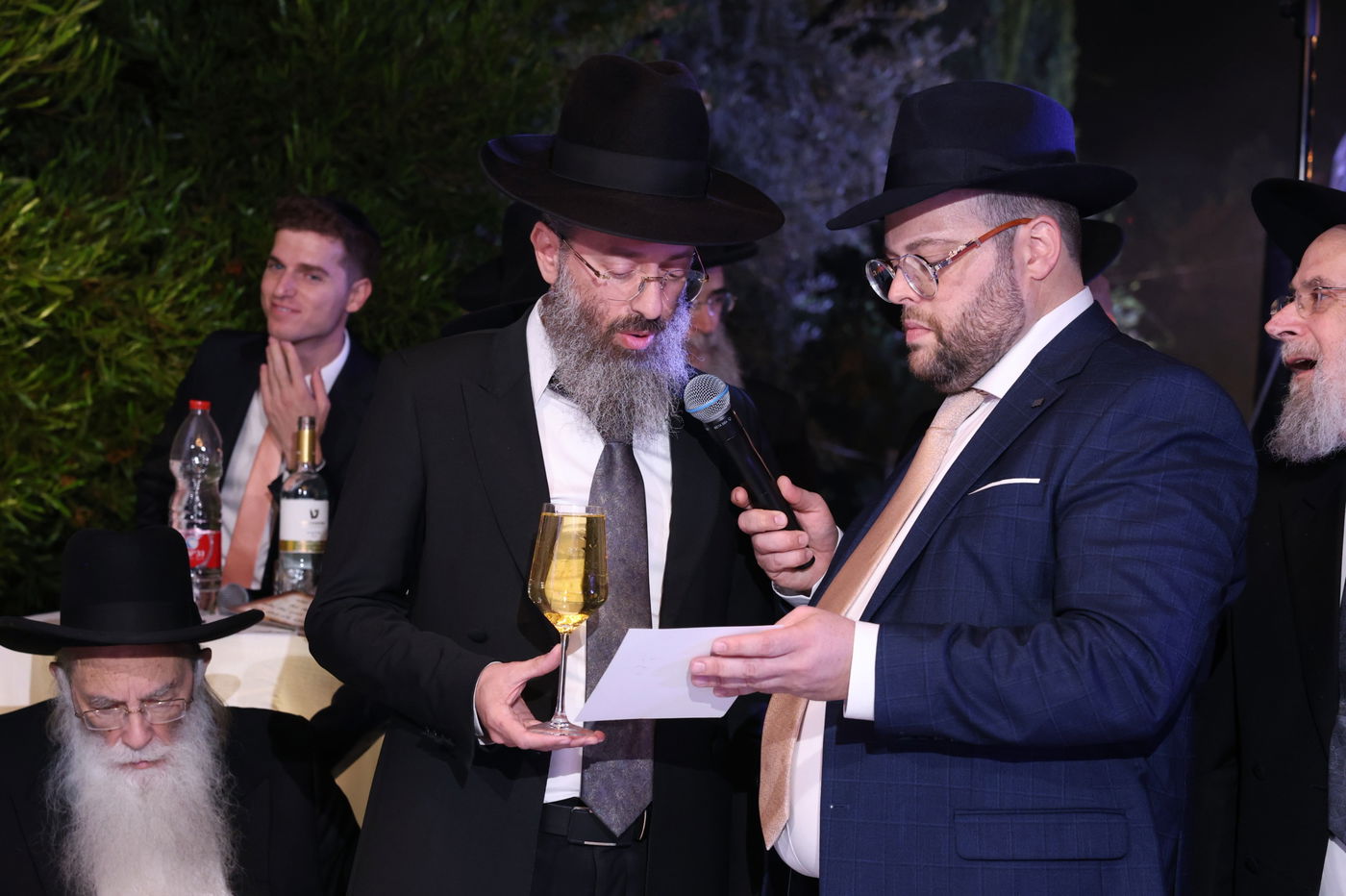 חזי שבקס חיתן בת; רבנים, אישי ציבור ואנשי עסקים הגיעו לאחל