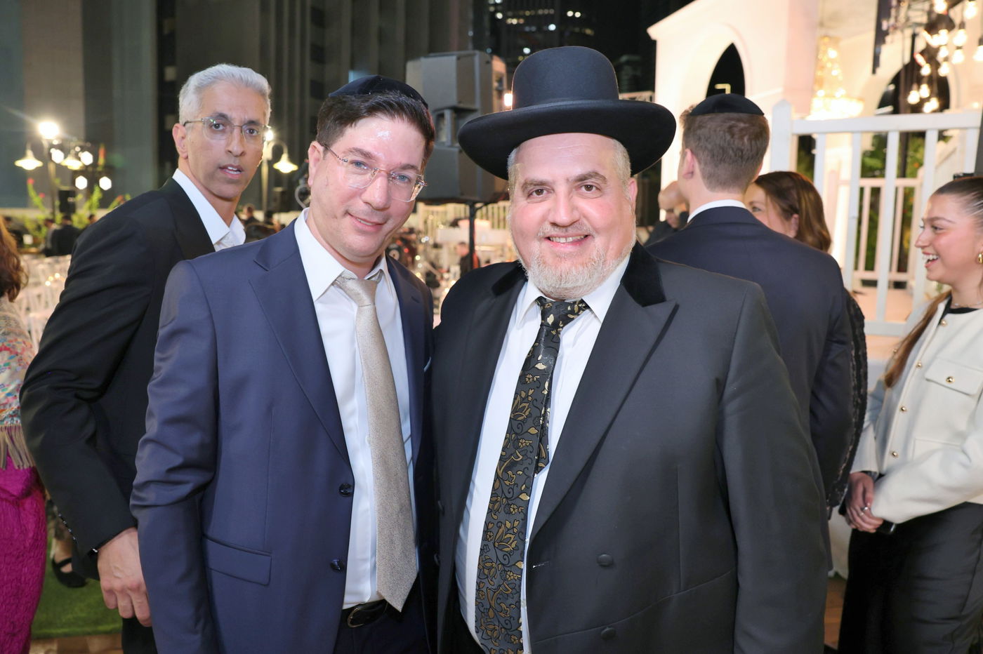 חזי שבקס חיתן בת; רבנים, אישי ציבור ואנשי עסקים הגיעו לאחל