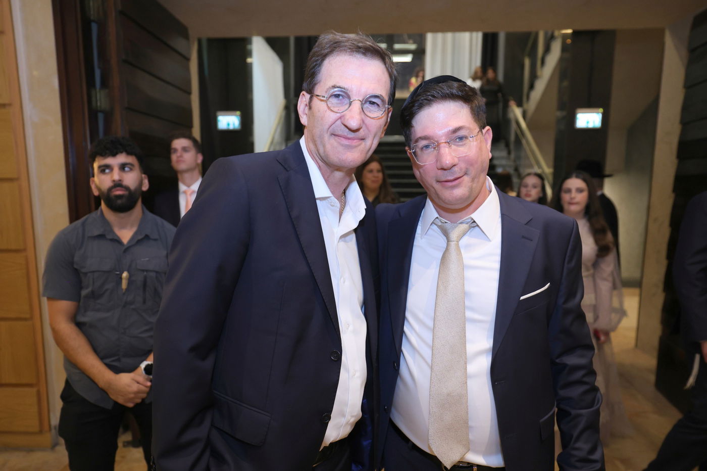 חזי שבקס חיתן בת; רבנים, אישי ציבור ואנשי עסקים הגיעו לאחל