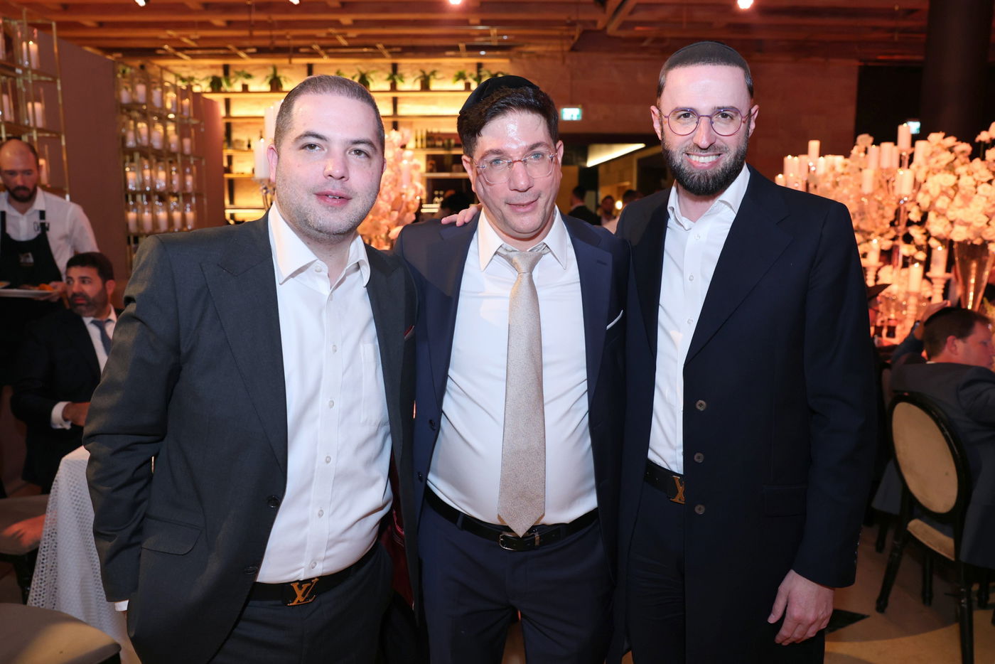 חזי שבקס חיתן בת; רבנים, אישי ציבור ואנשי עסקים הגיעו לאחל