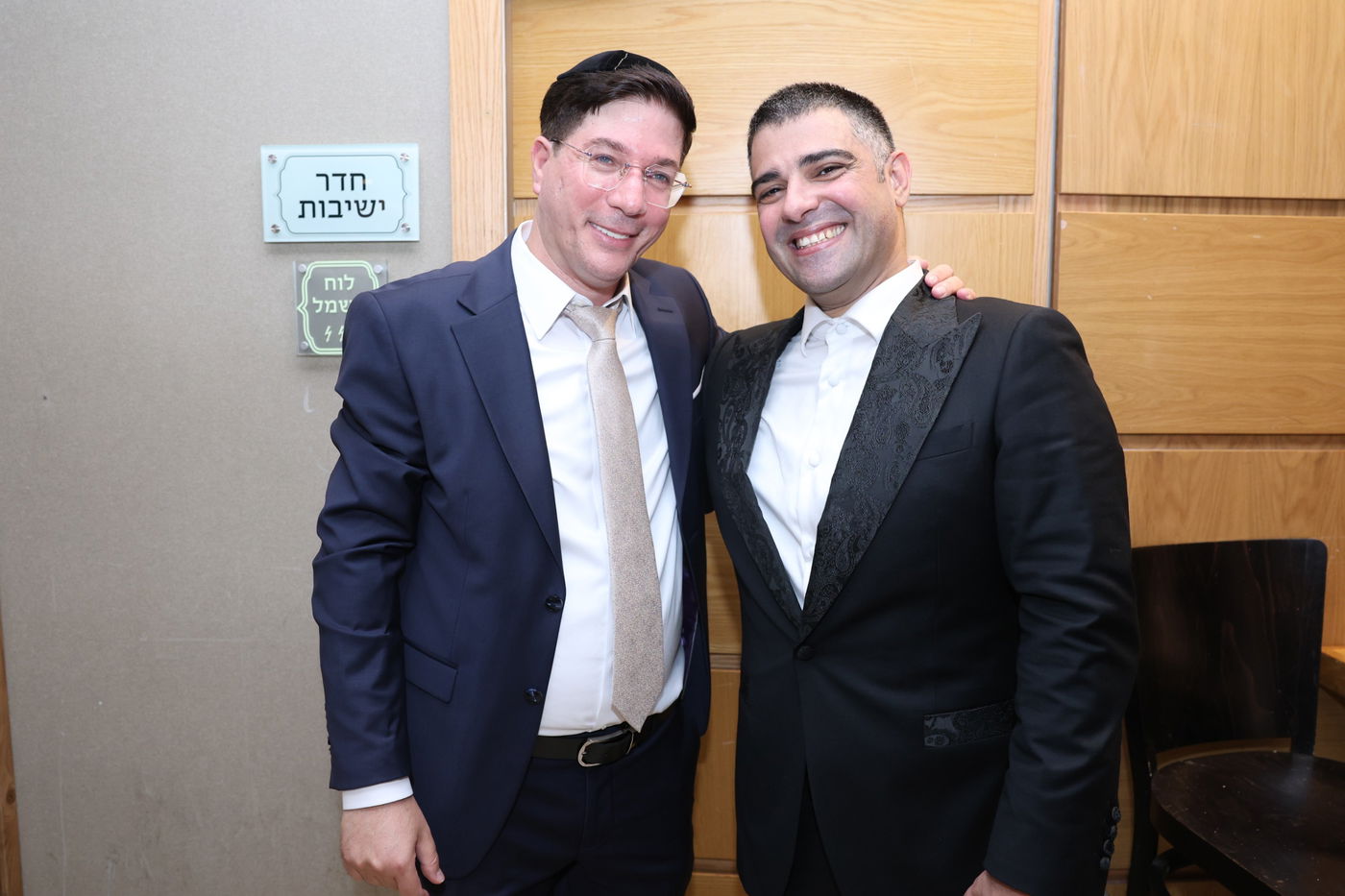 חזי שבקס חיתן בת; רבנים, אישי ציבור ואנשי עסקים הגיעו לאחל