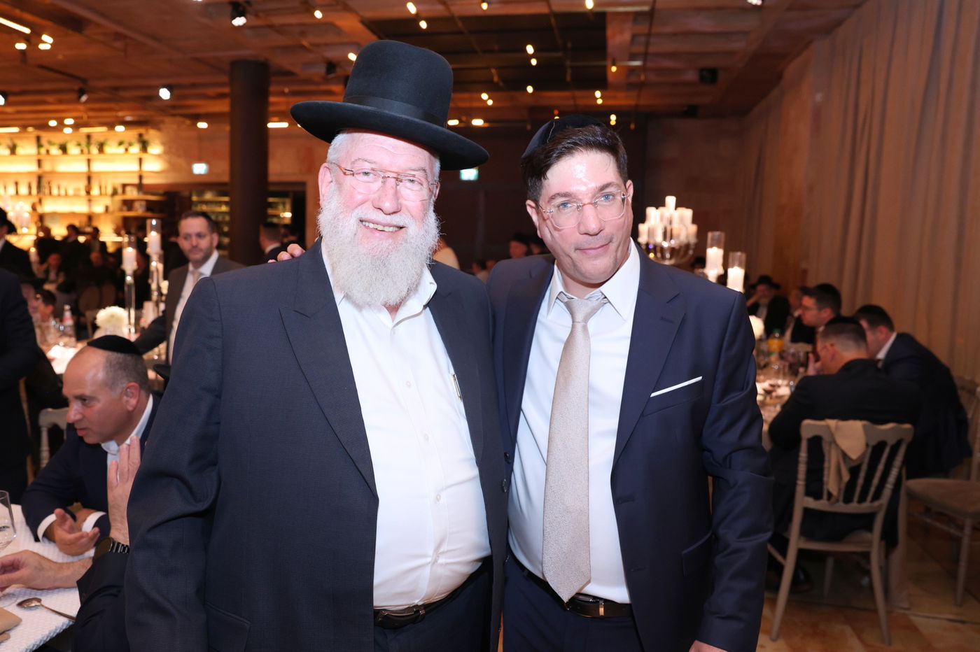 חזי שבקס חיתן בת; רבנים, אישי ציבור ואנשי עסקים הגיעו לאחל