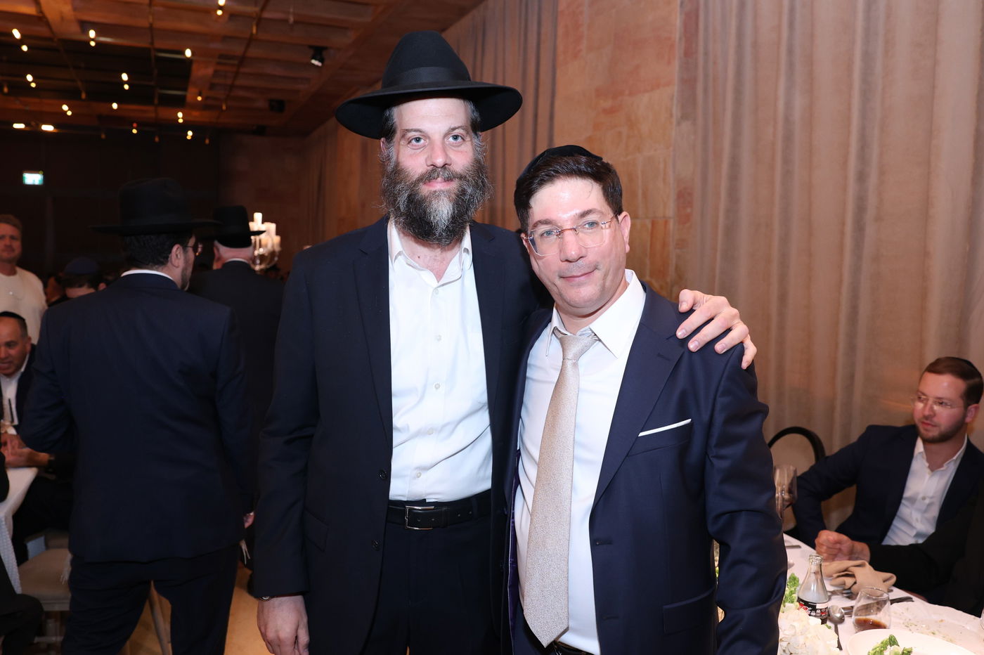 חזי שבקס חיתן בת; רבנים, אישי ציבור ואנשי עסקים הגיעו לאחל