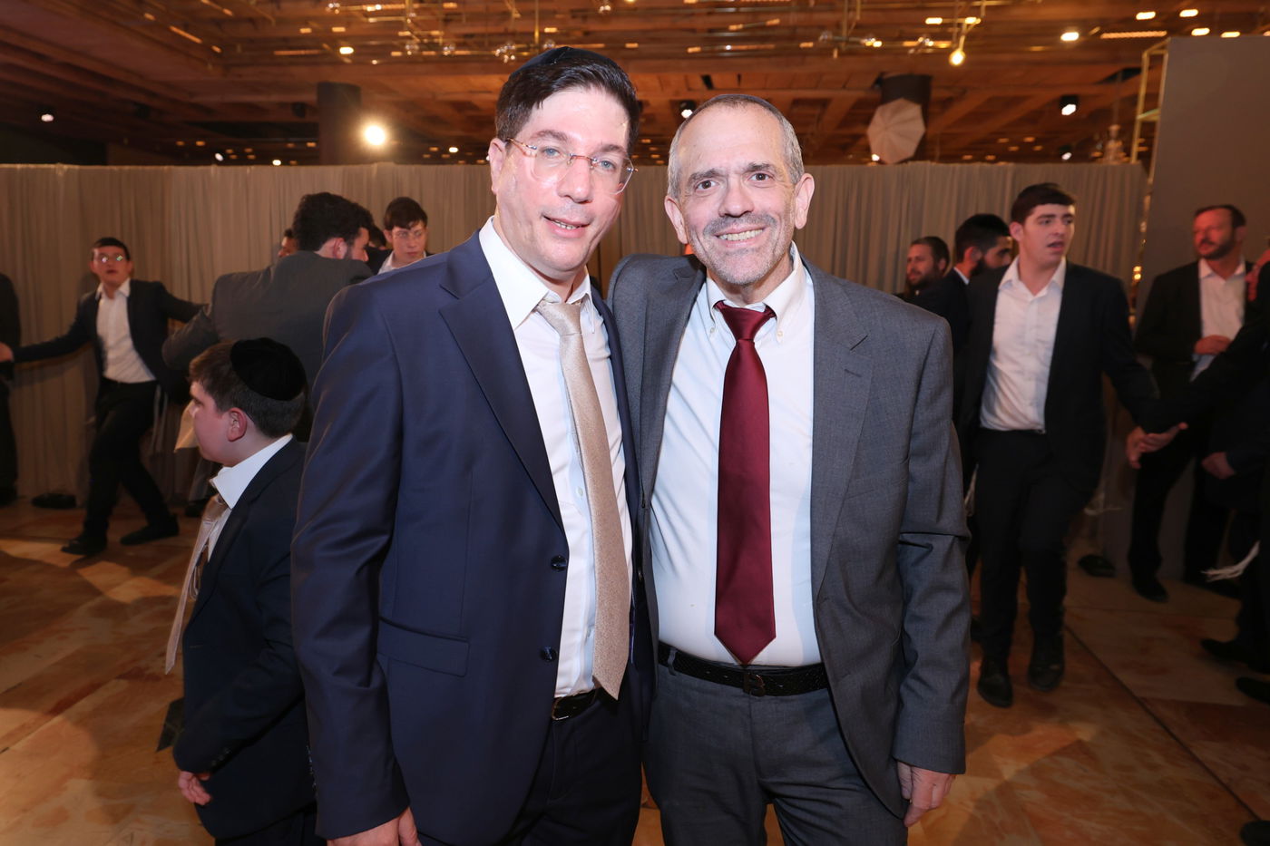 חזי שבקס חיתן בת; רבנים, אישי ציבור ואנשי עסקים הגיעו לאחל