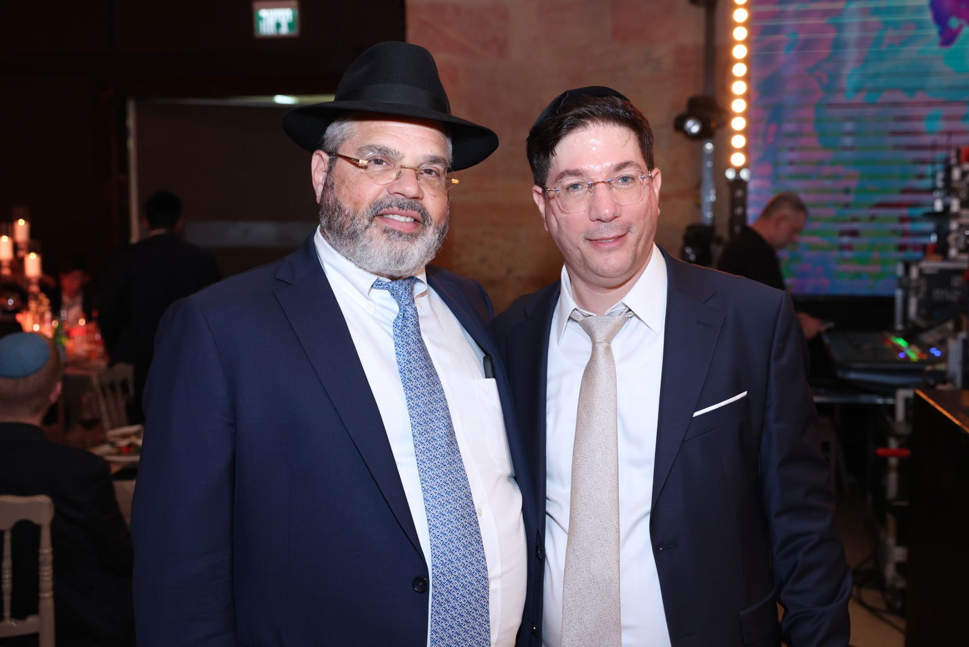 חזי שבקס חיתן בת; רבנים, אישי ציבור ואנשי עסקים הגיעו לאחל