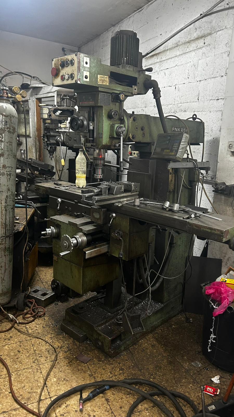 איתור מחרטות לייצור אמצעי לחימה בחברון ומעצר של כ-72 חשודים