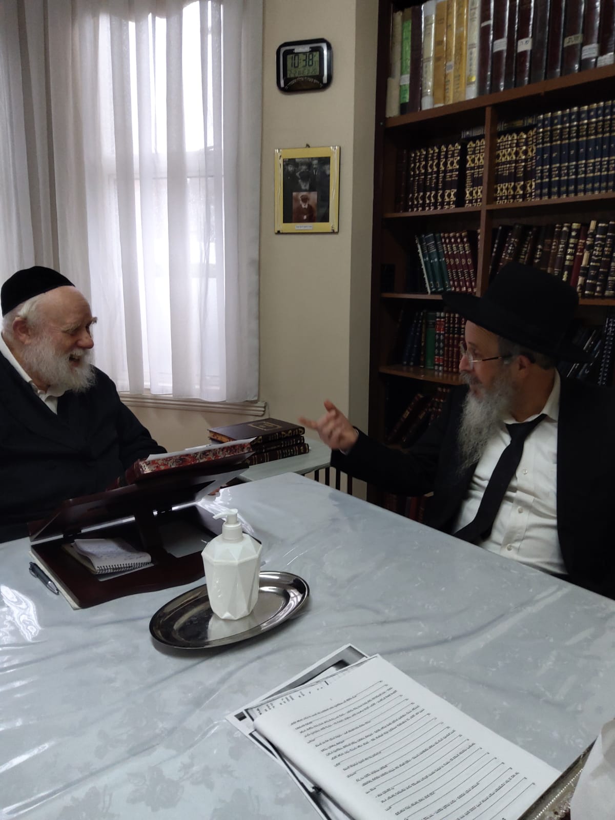 עם ראש ישיבת פוניבז' הגרח"פ ברמן