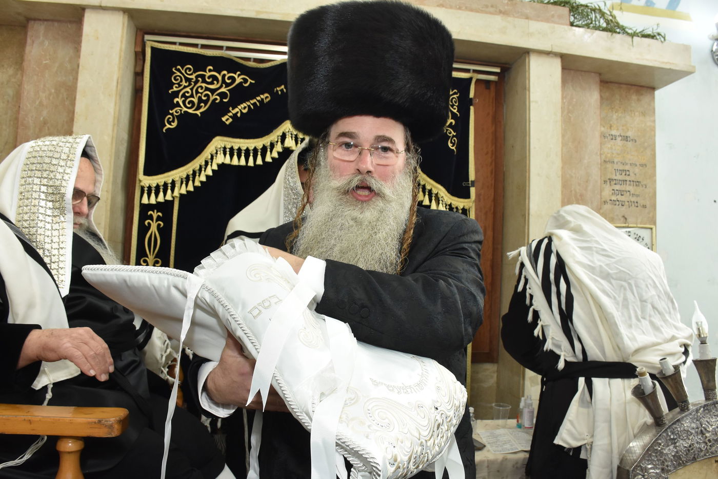 שמחת הברית בחצרות אשלג -  עתלית - גארליץ