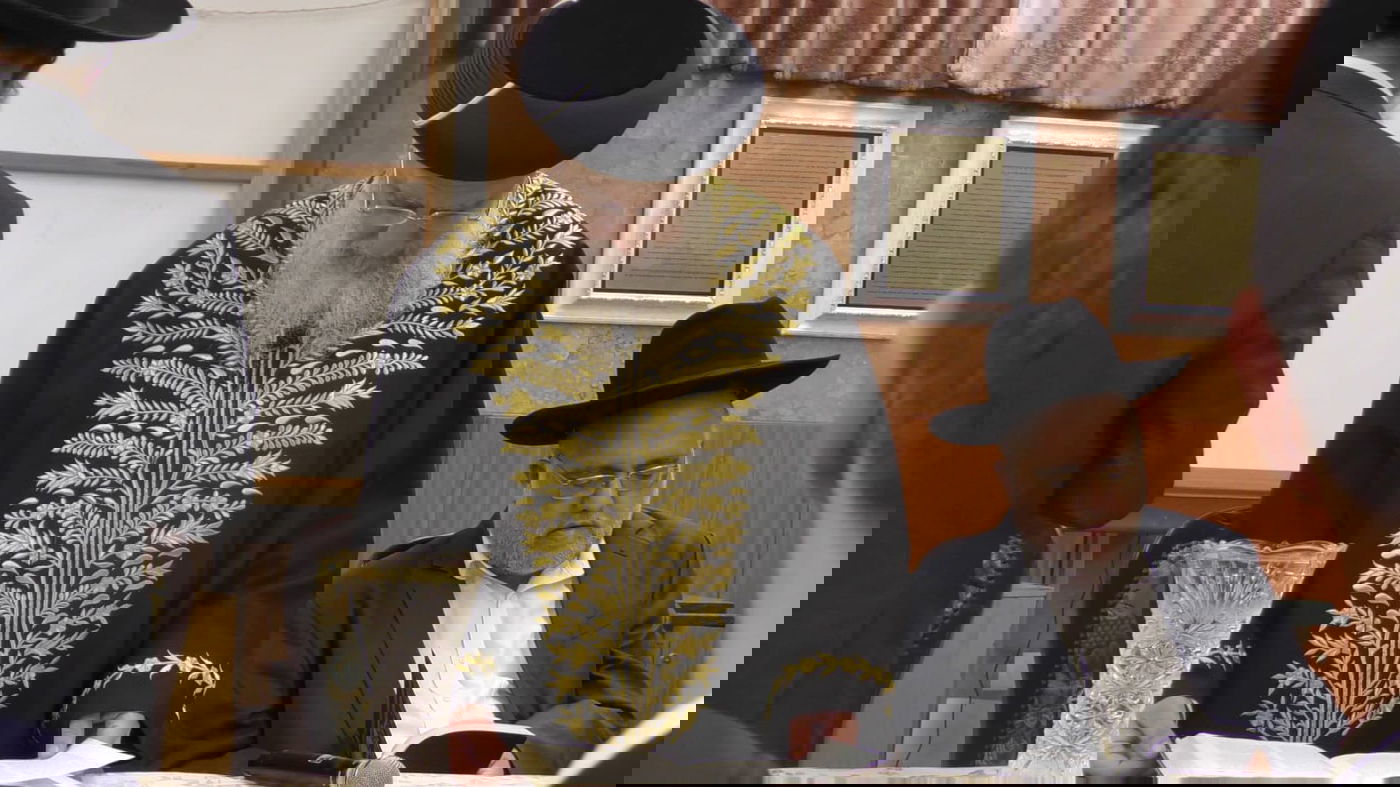 י"ב שנים וחצי יובל ב'כסא רחמים' 