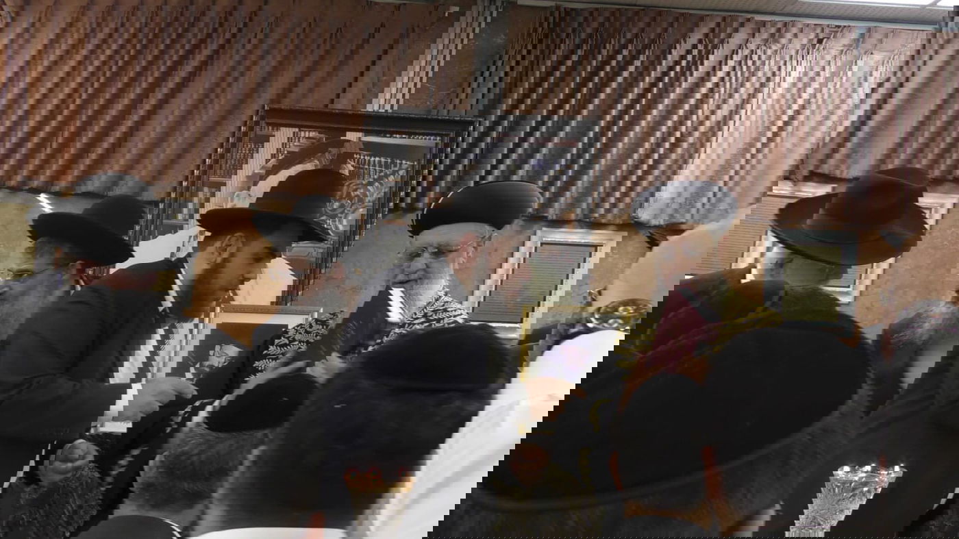 י"ב שנים וחצי יובל ב'כסא רחמים' 