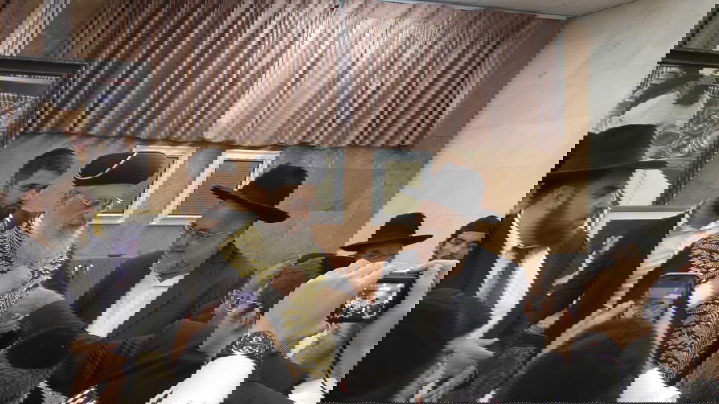 י"ב שנים וחצי יובל ב'כסא רחמים' 