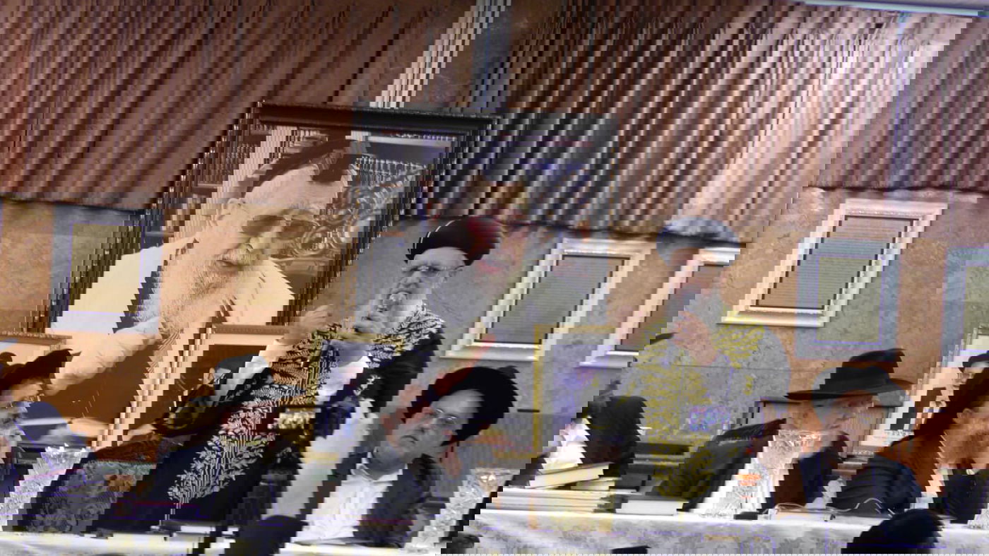 י"ב שנים וחצי יובל ב'כסא רחמים' 