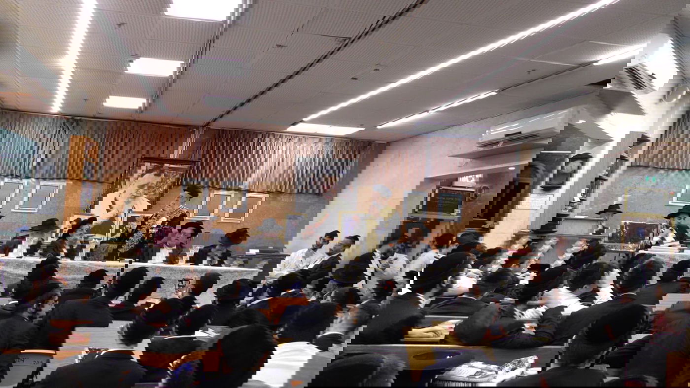 י"ב שנים וחצי יובל ב'כסא רחמים' 