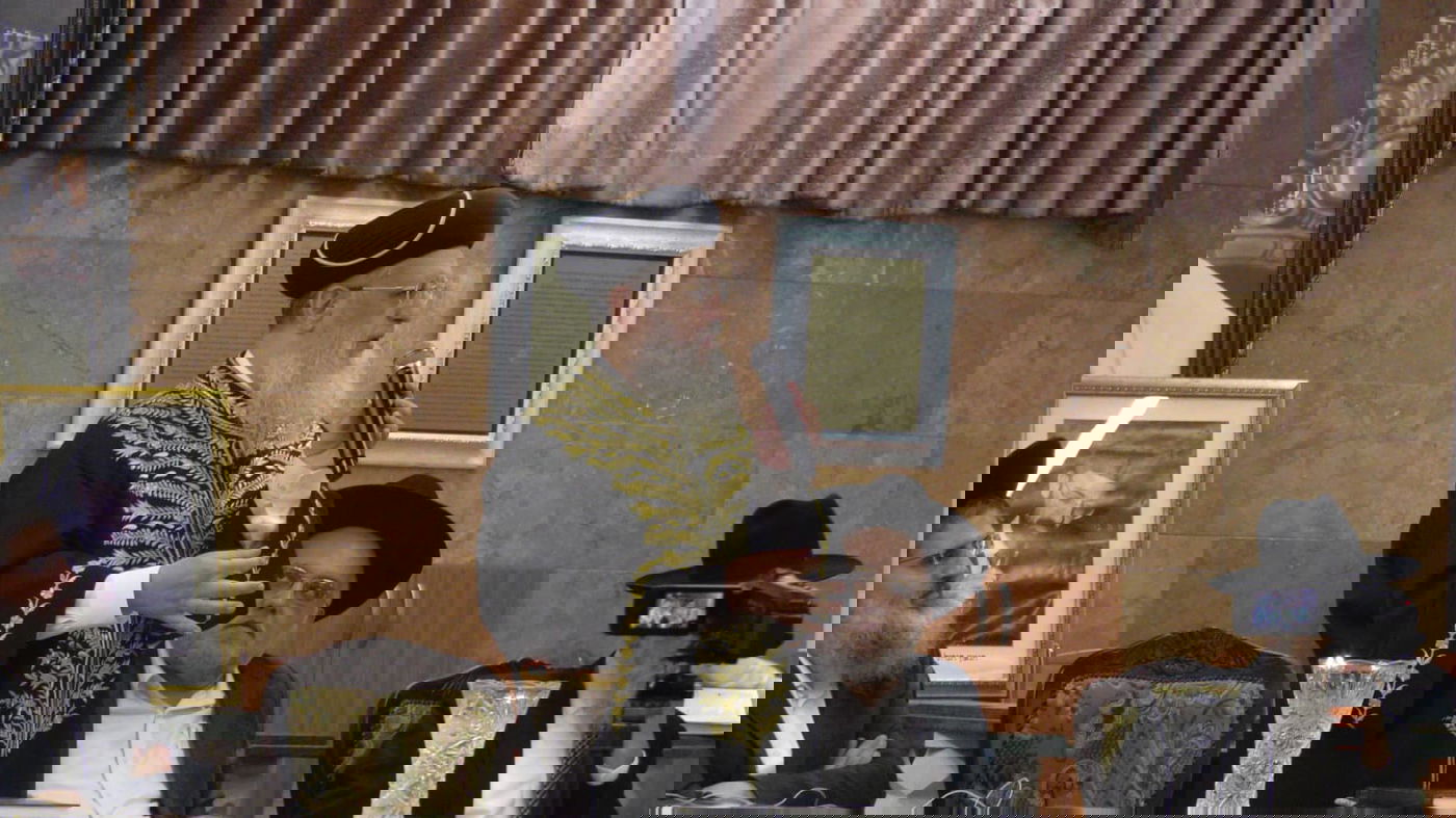 י"ב שנים וחצי יובל ב'כסא רחמים' 