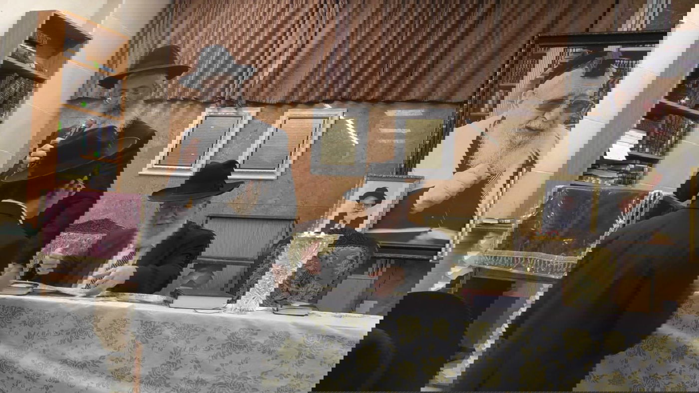 י"ב שנים וחצי יובל ב'כסא רחמים' 