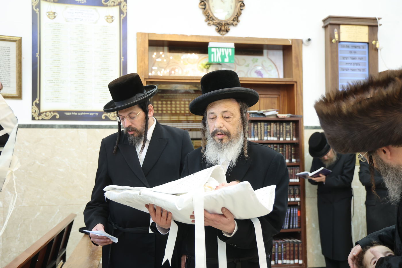 שמחת הברית לנכד הגה"צ רבי שמואל דוד גולדמן - גאב"ד זוועהיל