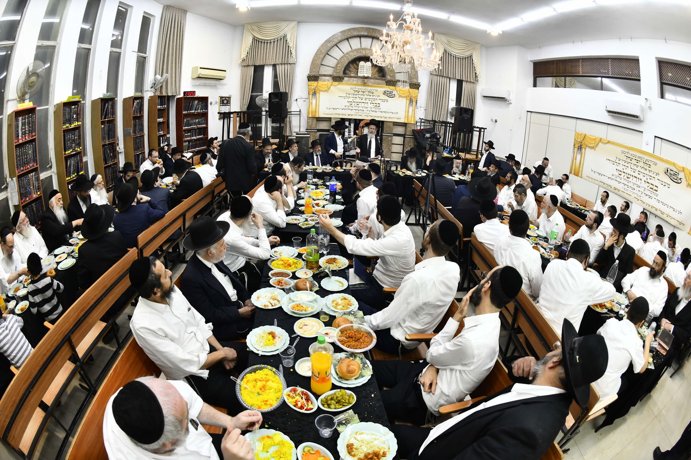 מעמד הסיומים בכולל 'זכר יצחק'