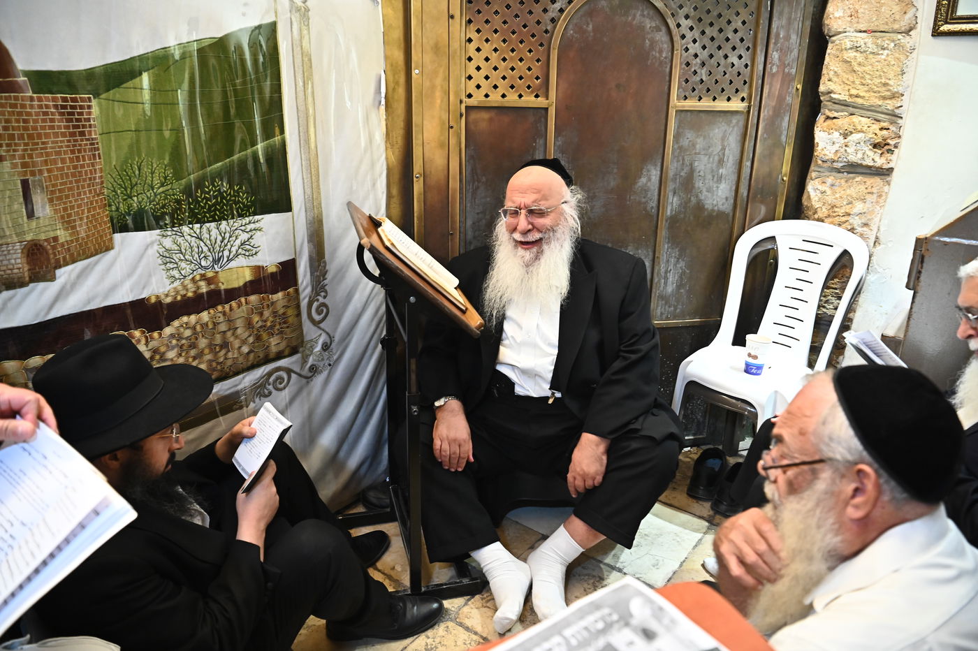 המקובל הגאון הרב בניהו שמואלי בקבר רחל