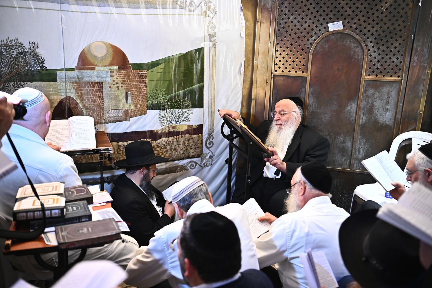 המקובל הגאון הרב בניהו שמואלי בקבר רחל