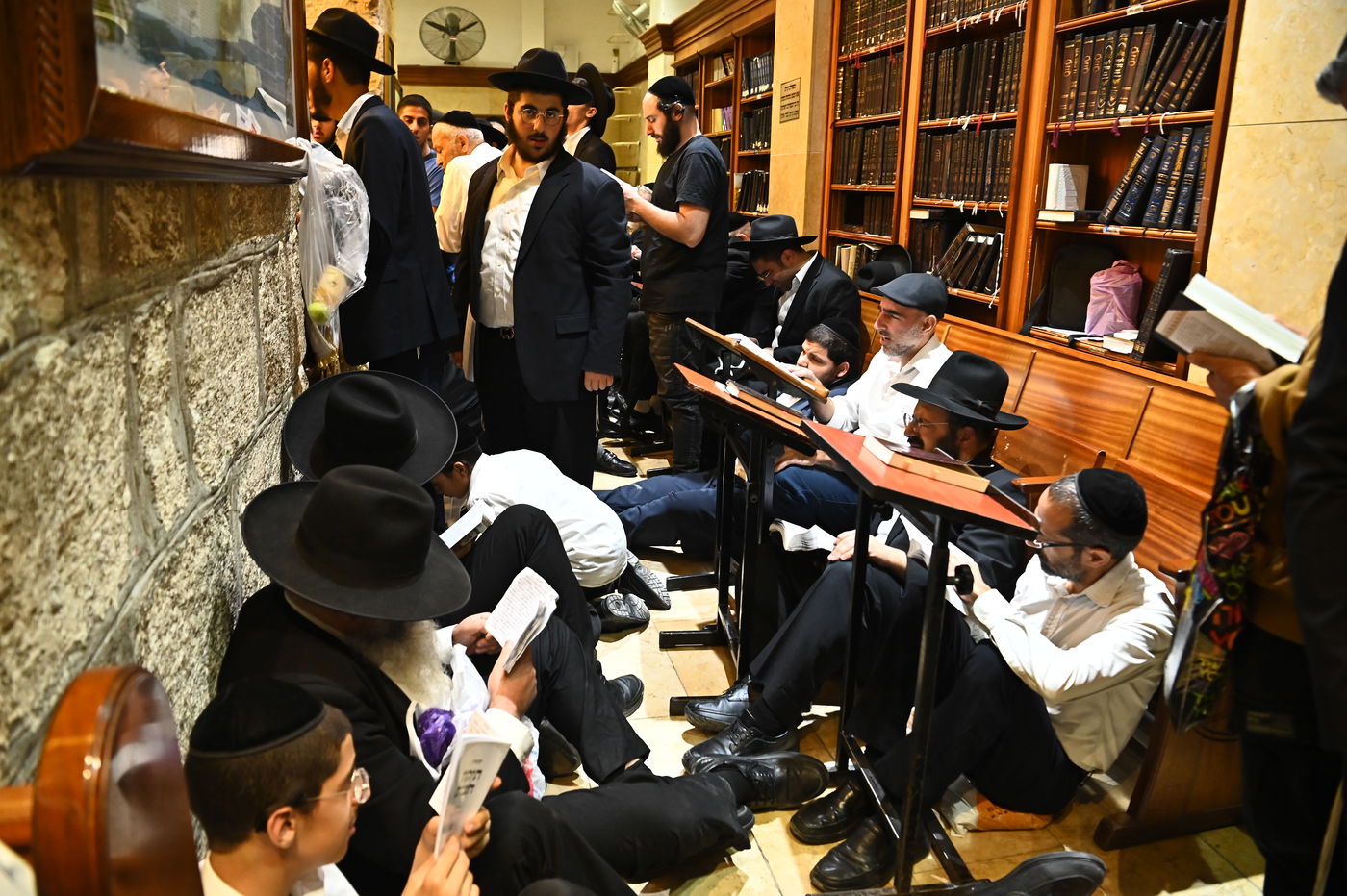 המקובל הגאון הרב בניהו שמואלי בקבר רחל