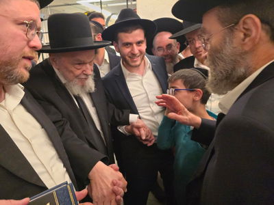 גפני עם הגרמ"ה הירש בעצרת בירושלים בשבוע שעבר