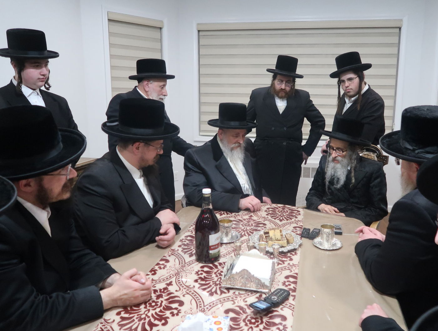 האדמו"ר מסקווירא מב"פ בביקור אצל האדמו"ר