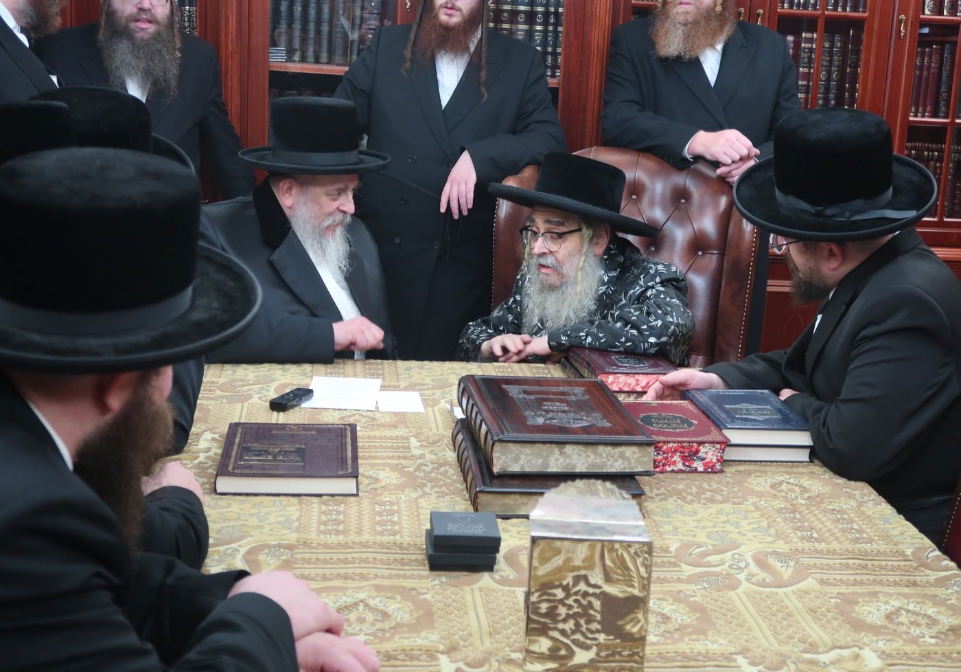 האדמו"ר מסקווירא מב"פ בביקור אצל האדמו"ר מסאטמר