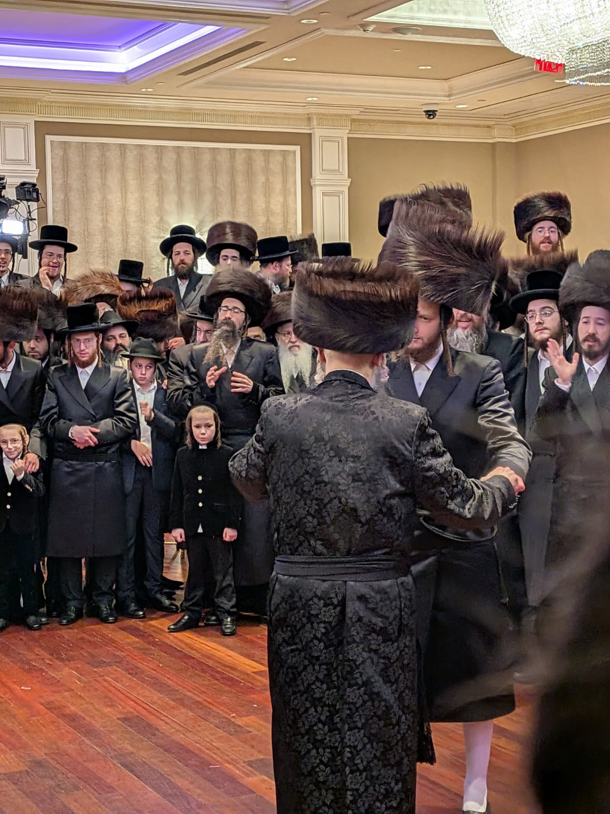 שמחת החתונה אצל מושי רוזנברג