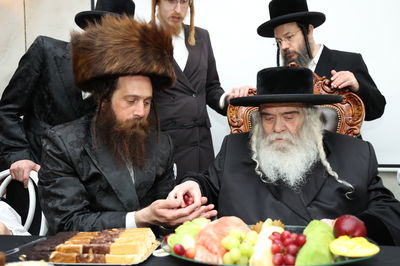 שמחת הבר מצוה לבן הרב אלימלך וייס 