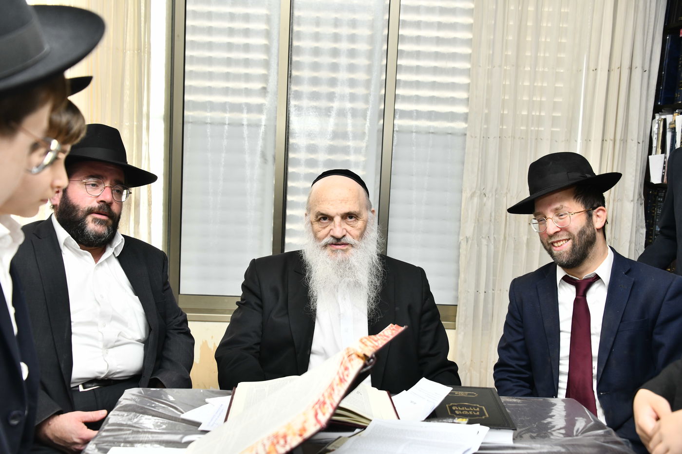 ילדי ''תורה ודעת'' כרמיאל אצל גדולי ישראל בבני ברק