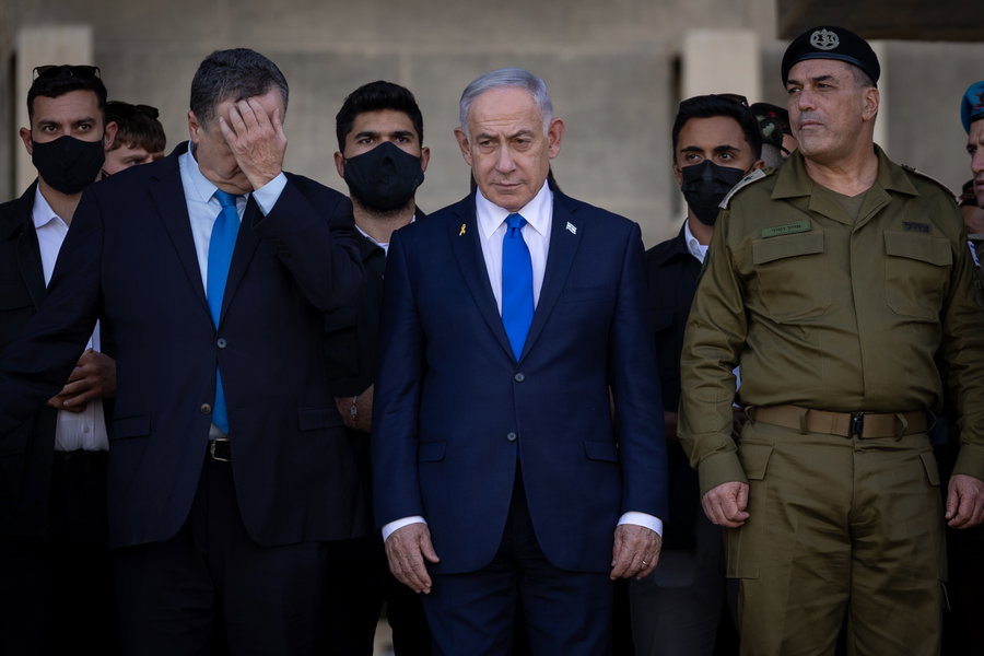נתניהו הרמטכ"ל ושר הביטחון