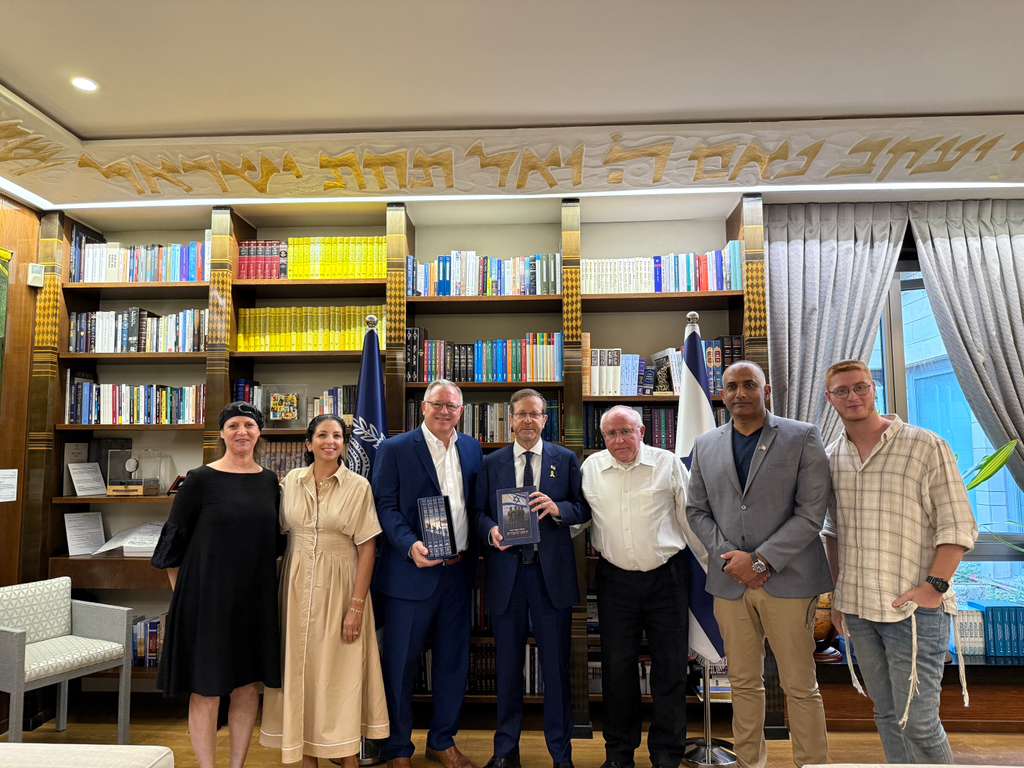 פגישת הנשיא עם עמותת "מנציחים"