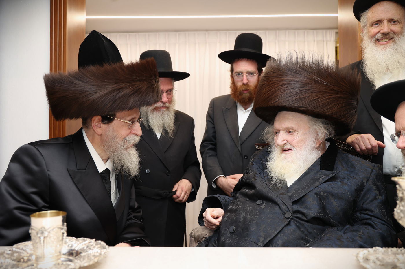 האדמו"ר מבאיאן בביקור אצל הגר"מ שטרנבוך