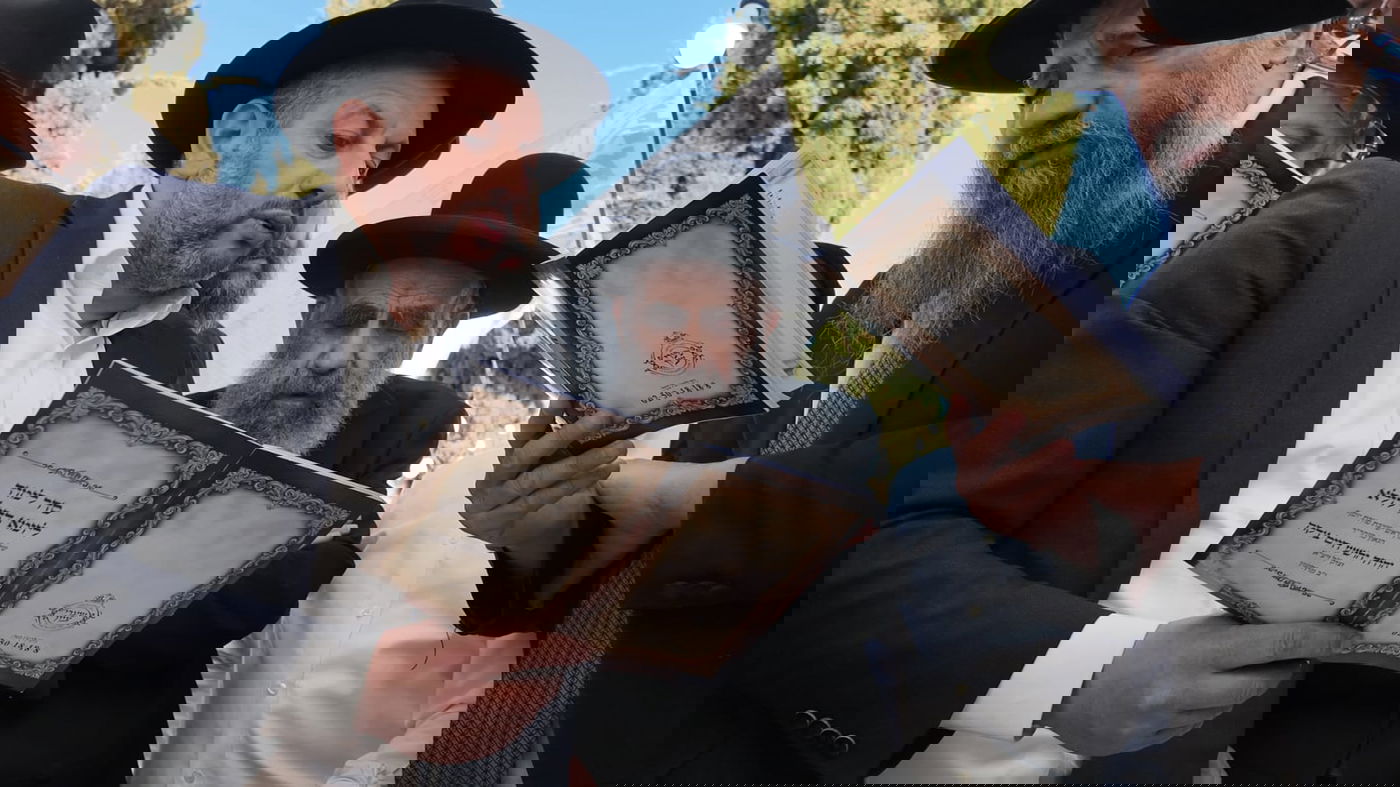 הגר"מ צדקה בעליה לציון אביו זצ"ל ביום ההילולא