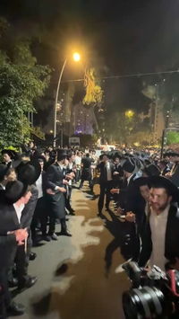 בשירת "ובלשכותיהם אין אנו מתייצבים": צפו בקבלת הפנים לאריאל שמאי