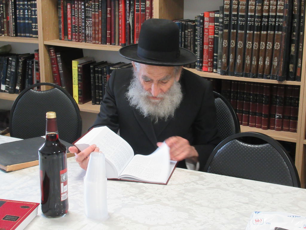 מסיבת לחיים לרגל הוצאת ספרו של הגרי"מ דזימיטרובסקי 