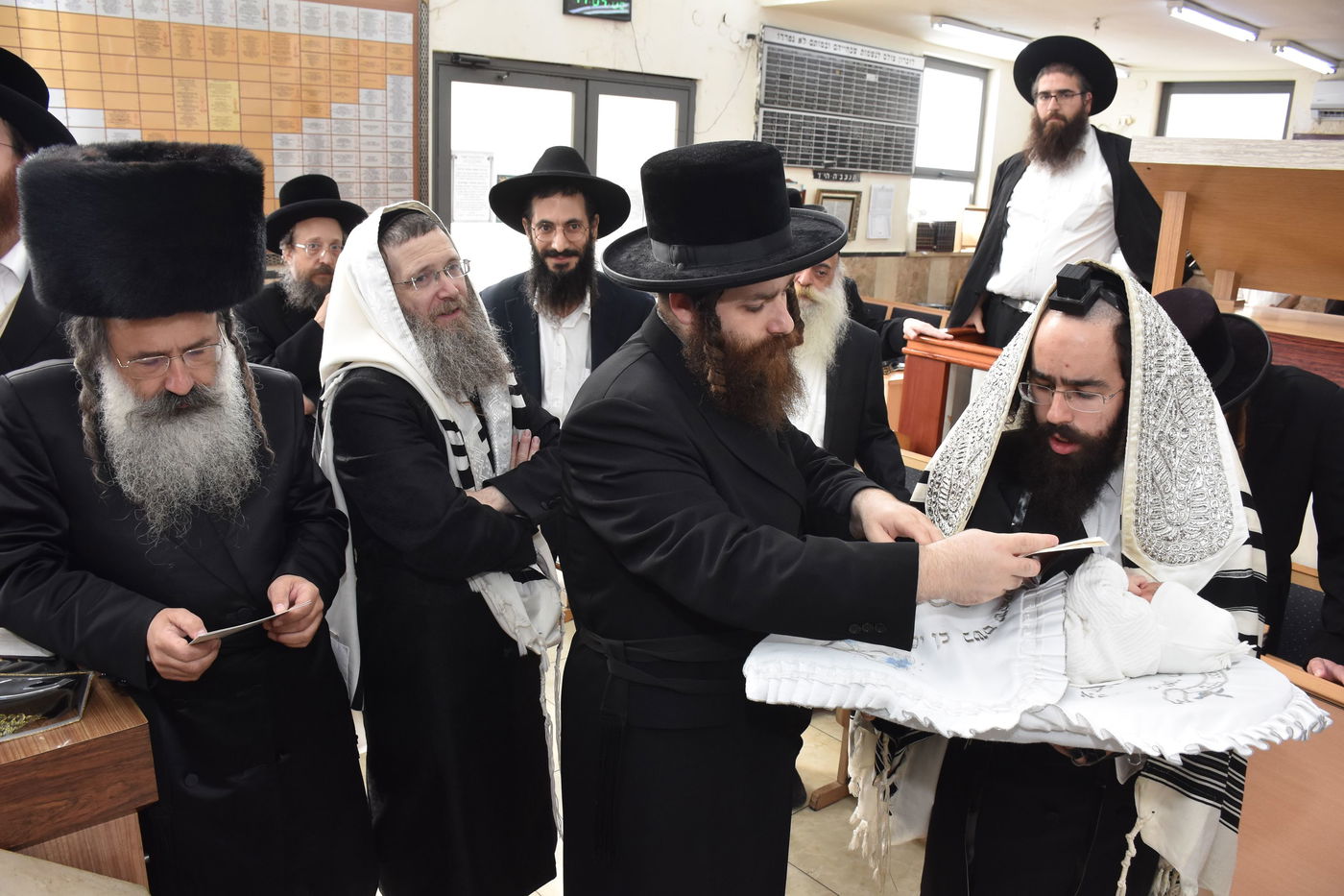 שמחת הברית לנין האדמו"ר מאשלג, ונכד להרב שמעלקא בידרמן