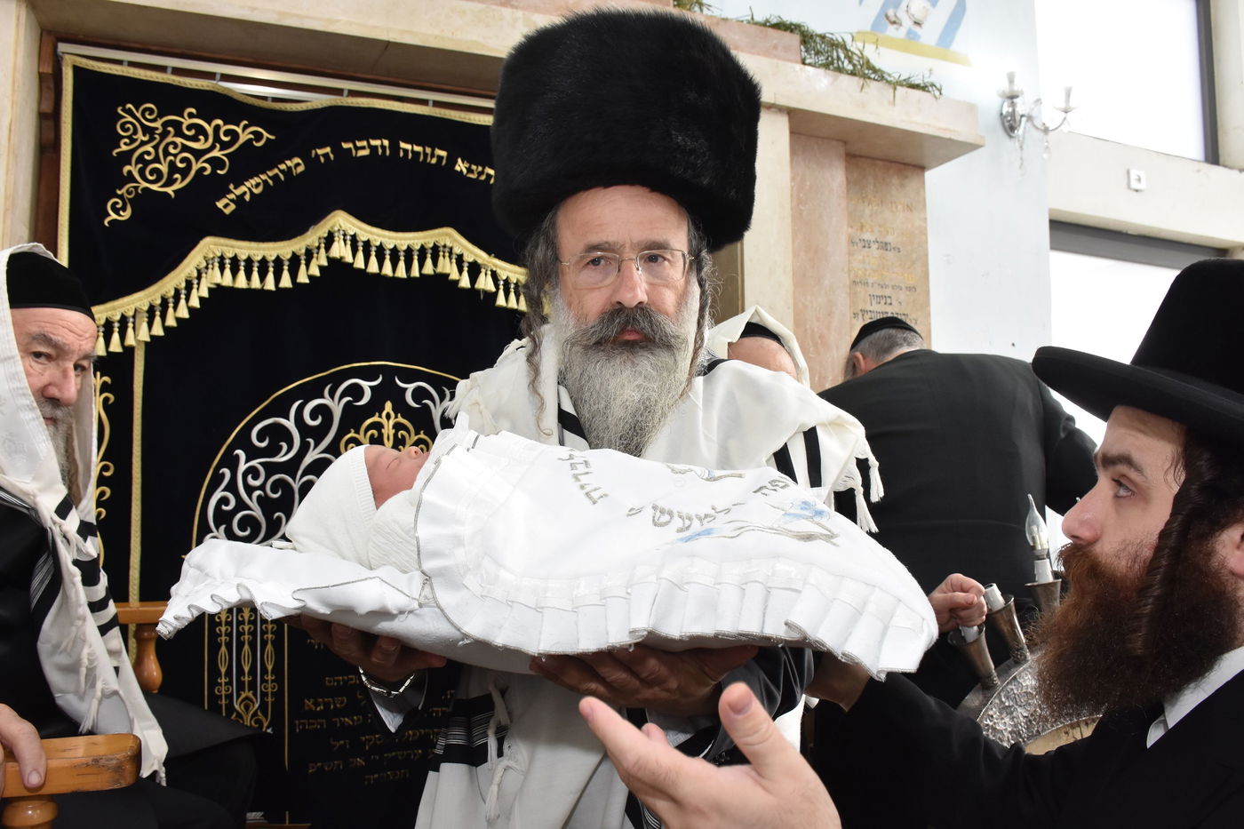 שמחת הברית לנין האדמו"ר מאשלג, ונכד להרב שמעלקא בידרמן