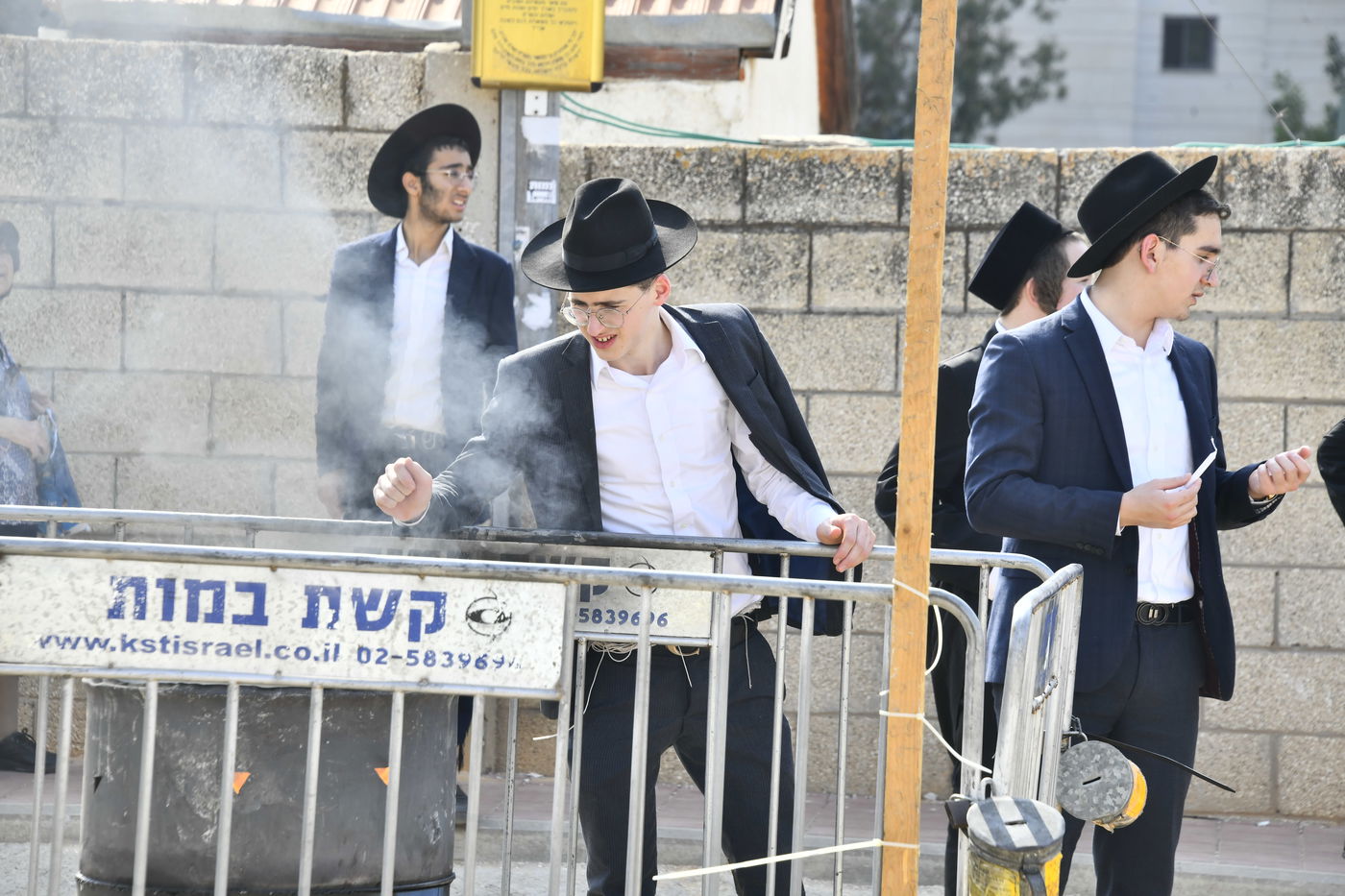 עליה לציון ראש הישיבה הגראמ"מ שך זצ"ל