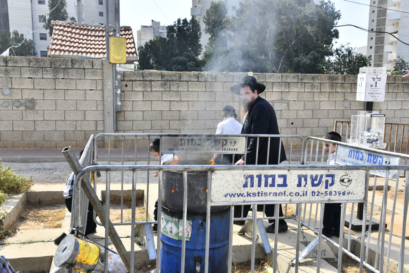 עליה לציון ראש הישיבה הגראמ"מ שך זצ"ל