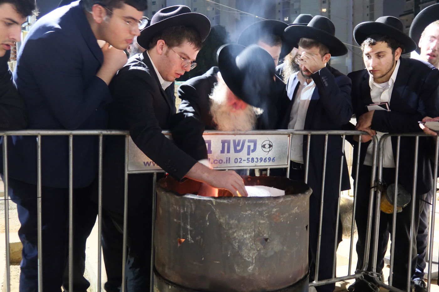 עליה לציון ראש הישיבה הגראמ"מ שך זצ"ל