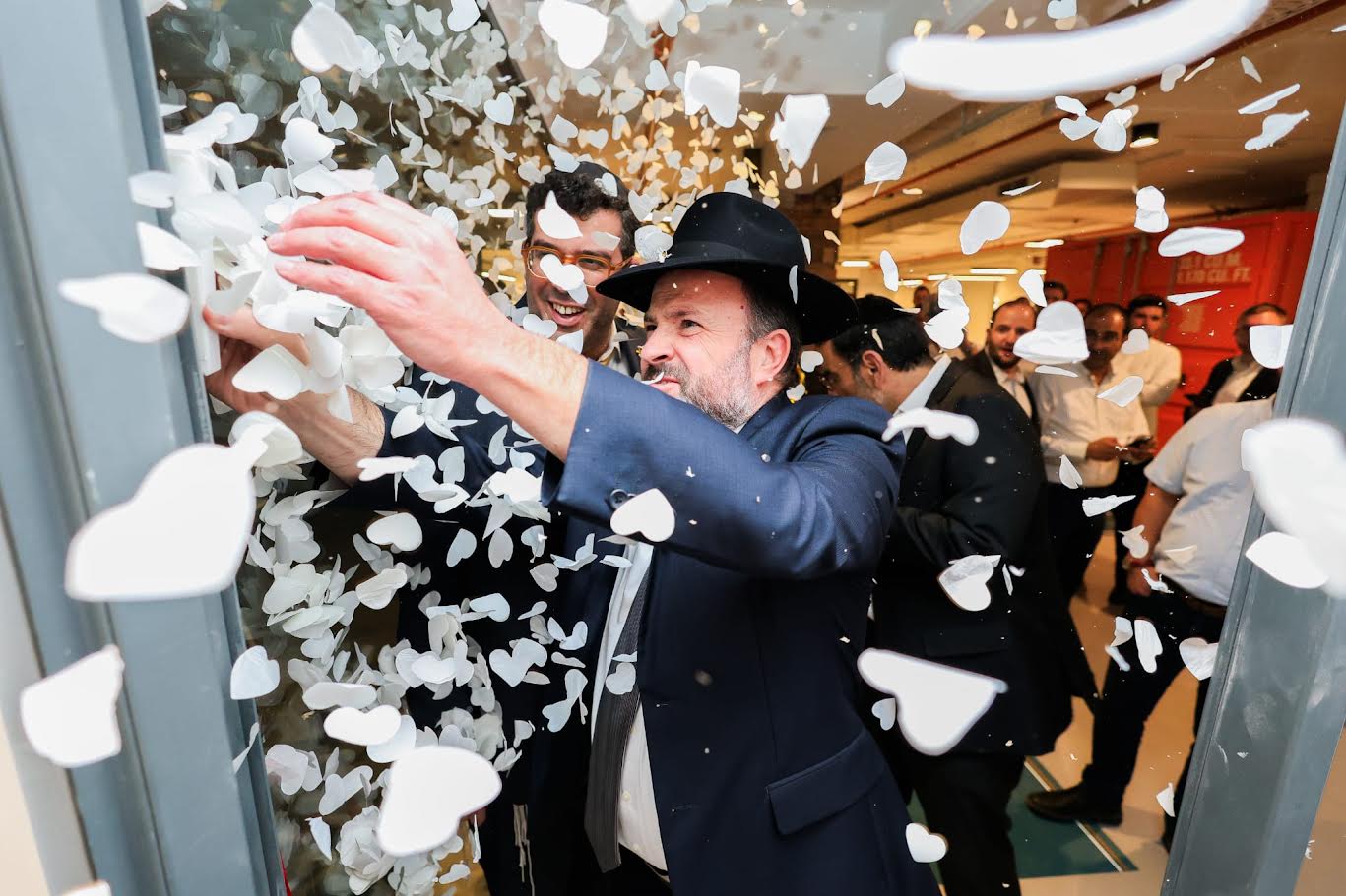 "אנחנו רואים כל צעיר כעולם בפני עצמו, עם כוחות, רצונות ויכולות ייחודיים, ומבקשים לעזור לו להגשים את ייעודו מבלי לוותר על זהותו וערכיו"