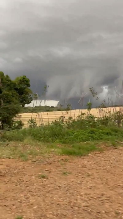 "כמו מלאך המוות בענן שחור": טורנדו עוצמתי פגע בברזיל - 6 נהרגו | תיעוד 