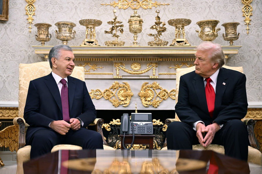 נשיא ארצות הברית דונלד טראמפ ונשיא אוזבקיסטן שווקט מירזיייב