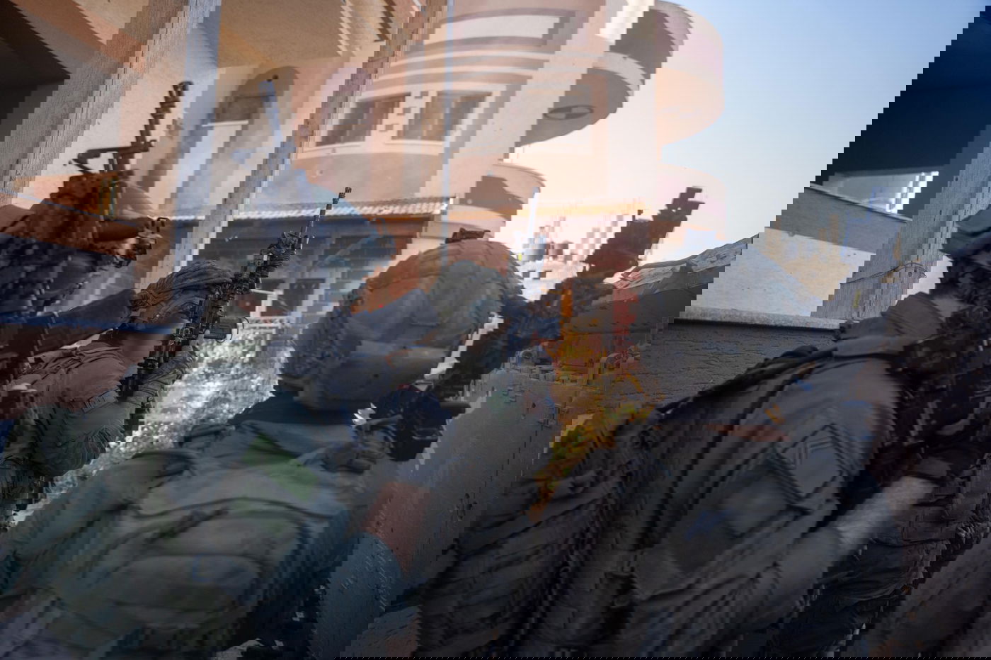 תמונות מפעילות כוחות צוות הקרב של חטיבות 7 וגולני במרחב הקו הצהוב בחאן יונס